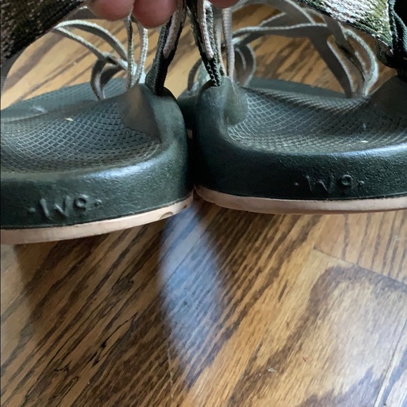 Women’s Chaco sandals with toe strap - Picture 5 of 6